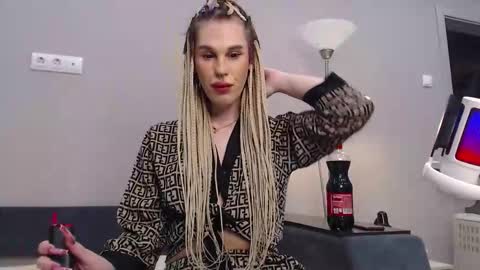 Snapshot of cassiemich chatting on 1, 2, 2026 Cassie online show from 1, 2, 2026