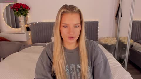 Snapshot of cassietyler chatting on 26, 3, 2026 Angel 3 online show from 26, 3, 2026