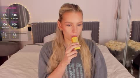 Snapshot of cassietyler chatting on 29, 3, 2026 Angel 3 online show from 29, 3, 2026