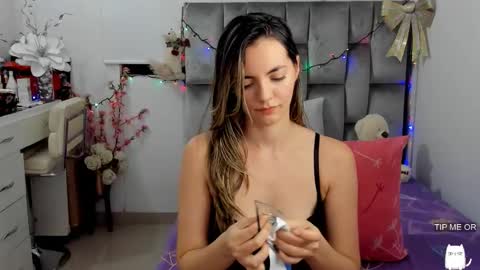 Snapshot of cat_baby chatting on 17, 12, 2025 MIAH Save ur cum for me I will be here soon online show from 17, 12, 2025