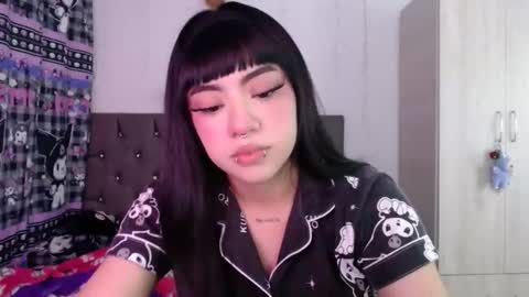 Mila online show from 28, 4, 2026