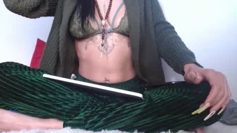 Snapshot of cata_sexy2410 chatting on 8, 3, 2025 cata_sexy2410 online show from 8, 3, 2025