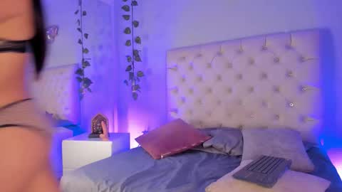 Snapshot of catalella_rouse chatting on 1, 3, 2026 catalella_rouse online show from 1, 3, 2026