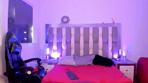 Snapshot of catarsiss_moon chatting on 6, 12, 2024 Cat online show from 6, 12, 2024