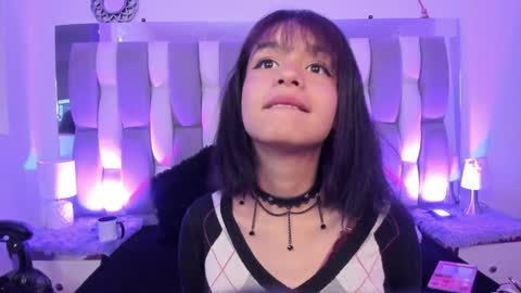 Snapshot of catarsiss_moon chatting on 12, 12, 2024 Cat online show from 12, 12, 2024