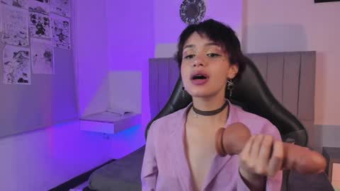 Snapshot of catarsiss_moon chatting on 22, 1, 2025 Cat online show from 22, 1, 2025