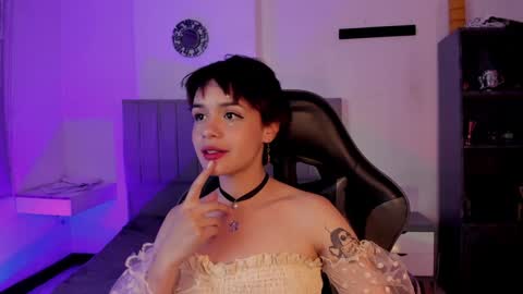 Snapshot of catarsiss_moon chatting on 24, 1, 2025 Cat online show from 24, 1, 2025