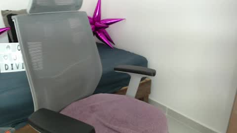 katerine online show from 1, 4, 2026