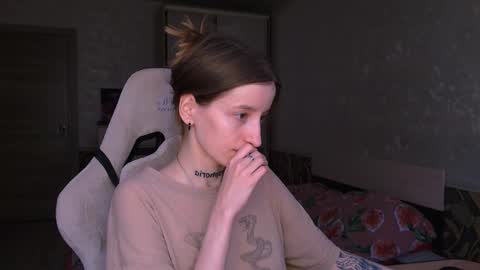 Snapshot of cath_dysphoria_ chatting on 26, 5, 2026 CATH online show from 26, 5, 2026