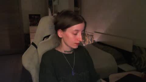 Snapshot of cath_dysphoria_ chatting on 7, 6, 2026 CATH online show from 7, 6, 2026