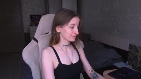 Snapshot of cath_dysphoria_ chatting on 18, 6, 2026 CATH online show from 18, 6, 2026