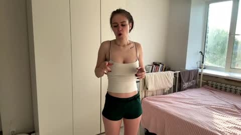 Snapshot of catharinelaumea chatting on 21, 5, 2026 Lolly online show from 21, 5, 2026