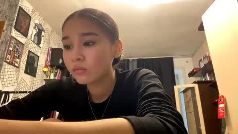 Snapshot of catherinepirs chatting on 20, 5, 2026 catherinepirs online show from 20, 5, 2026