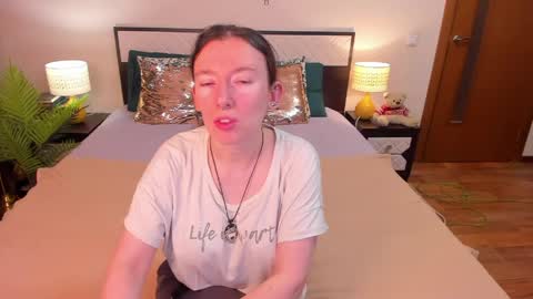 Snapshot of catherinewalls chatting on 12, 5, 2026 Catrin online show from 12, 5, 2026