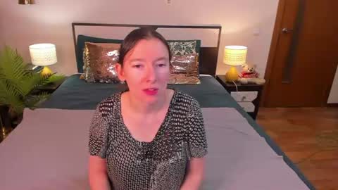Snapshot of catherinewalls chatting on 13, 6, 2026 Catrin online show from 13, 6, 2026