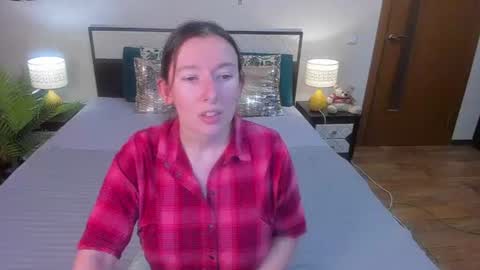 Snapshot of catherinewalls chatting on 29, 6, 2026 Catrin online show from 29, 6, 2026
