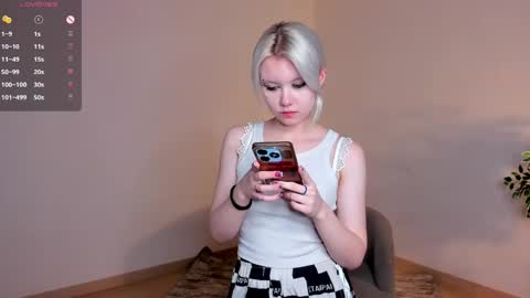 Snapshot of cathiearzabala chatting on 15, 5, 2026 Mia online show from 15, 5, 2026