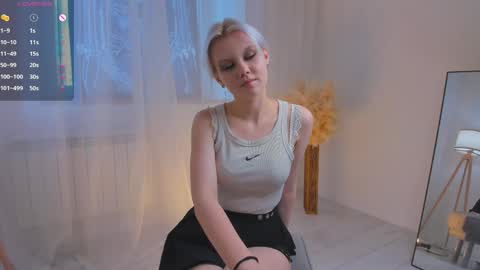 Snapshot of cathiearzabala chatting on 24, 5, 2026 Mia online show from 24, 5, 2026