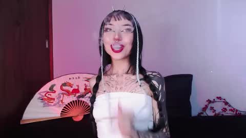 Cati help me reach my goal of 100 thumbs up again 3 online show from 5, 1, 2025