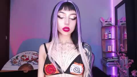 Snapshot of cati_petite chatting on 8, 3, 2025 Cati help me reach my goal of 100 thumbs up again 3 online show from 8, 3, 2025