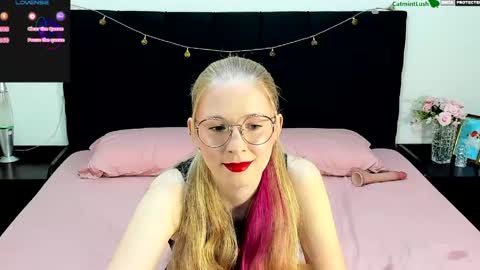 Snapshot of catmintlush chatting on 20, 5, 2026 CatmintLush online show from 20, 5, 2026