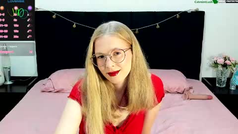 Snapshot of catmintlush chatting on 22, 5, 2026 CatmintLush online show from 22, 5, 2026