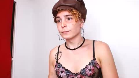 Snapshot of catnessa_ chatting on 7, 3, 2026 Catalina Restrepo online show from 7, 3, 2026