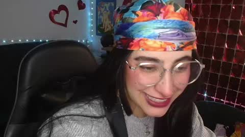 Snapshot of catsito chatting on 24, 5, 2026 im MIA -Independent Model MY OF is catsito3 online show from 24, 5, 2026