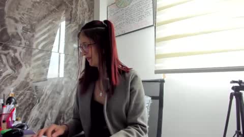 CATT EVANS online show from 24, 2, 2025