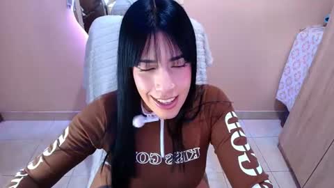Snapshot of catte_jensen chatting on 19, 7, 2026 Cattleya online show from 19, 7, 2026