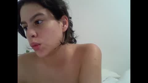 Snapshot of cazadora80s chatting on 17, 12, 2025 cazadora80s online show from 17, 12, 2025