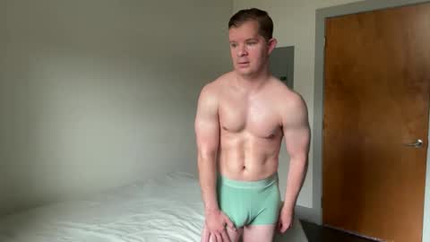 Snapshot of cb_avery chatting on 25, 5, 2026 Avery online show from 25, 5, 2026