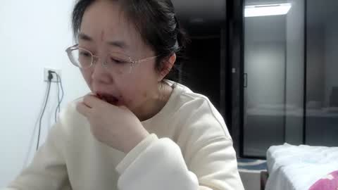 ANNYANNY online show from 5, 3, 2025