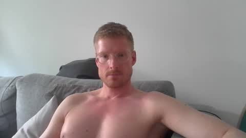 Snapshot of ccloser87 chatting on 6, 5, 2026 ccloser87 online show from 6, 5, 2026