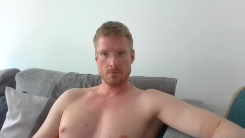 Snapshot of ccloser87 chatting on 15, 5, 2026 ccloser87 online show from 15, 5, 2026