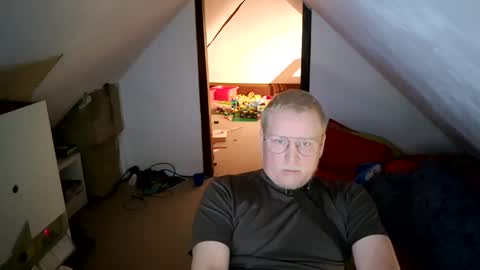 Snapshot of cebas chatting on 13, 2, 2025 cebas online show from 13, 2, 2025