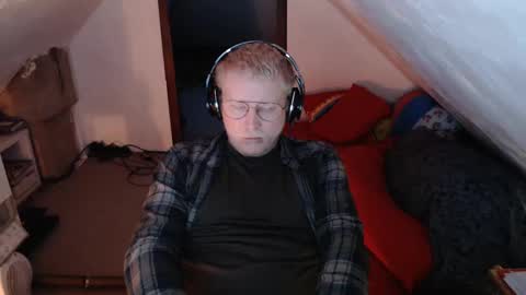 Snapshot of cebas chatting on 6, 3, 2025 cebas online show from 6, 3, 2025