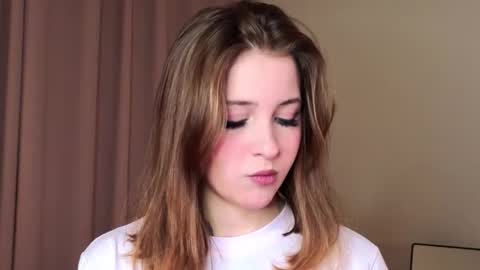 Lina  online show from 27, 2, 2026