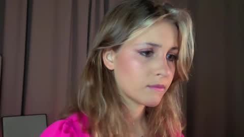 Snapshot of ceceliapidcock chatting on 4, 4, 2026 Lina online show from 4, 4, 2026