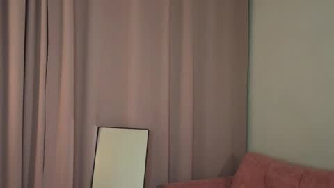 Snapshot of ceceliapidcock chatting on 12, 4, 2026 Lina online show from 12, 4, 2026