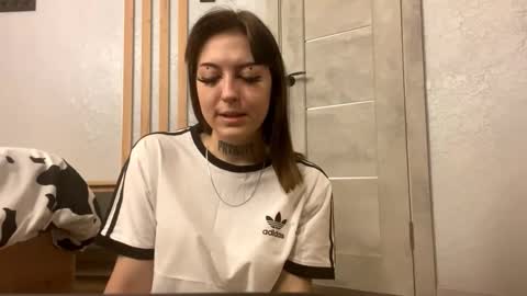 Snapshot of cecilyrolek chatting on 18, 2, 2026 Gloria online show from 18, 2, 2026