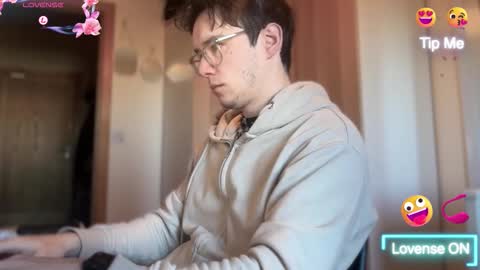 Snapshot of ceedm91 chatting on 19, 11, 2025 ceedm91 online show from 19, 11, 2025