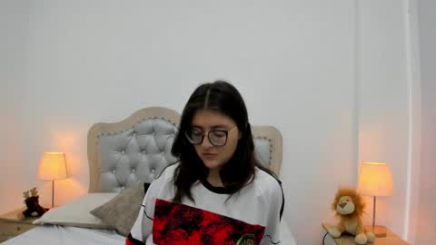 Celeste Calderon online show from 5, 1, 2026