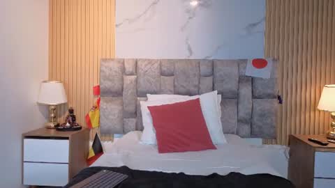 Snapshot of celeste_collinss_ chatting on 10, 7, 2026 celeste online show from 10, 7, 2026