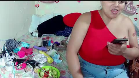 Snapshot of celeste_hotres chatting on 5, 7, 2026 celeste_hotres online show from 5, 7, 2026