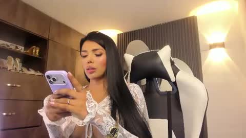 Snapshot of celeste_pervert chatting on 3, 7, 2026 mia sofiabohorquez INSTAGRAM online show from 3, 7, 2026