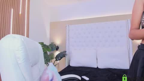 Snapshot of celeste_wayne chatting on 30, 11, 2025 Celeste Wayne online show from 30, 11, 2025