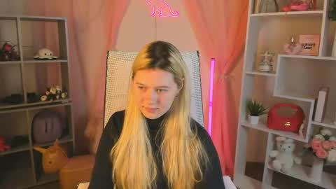 your cute kitty online show from 17, 4, 2026