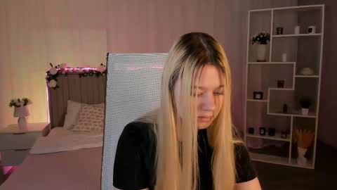 Snapshot of celestinemauriac chatting on 24, 5, 2026 your cute kitty online show from 24, 5, 2026