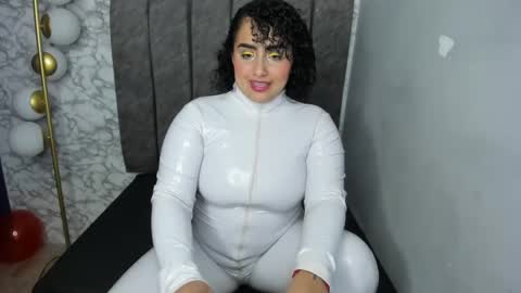       online show from 13, 12, 2024